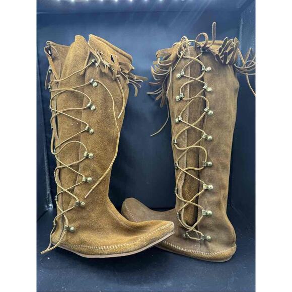Minnetonka Tall Suede Fringe Lace Up Moccasin Boots Brown Womens Boho 7 - Picture 1 of 7